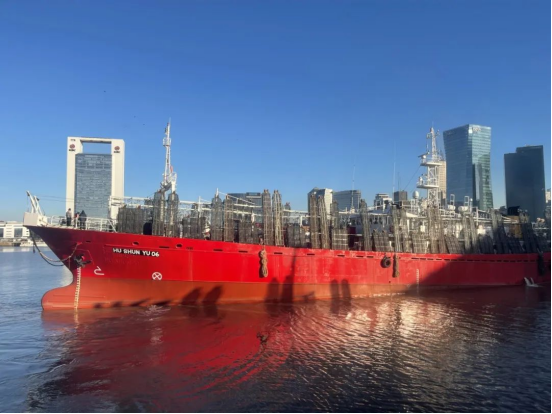 和順漁業(yè)兩艘魷魚(yú)釣船啟航阿根廷，推動(dòng)國(guó)家遠(yuǎn)洋漁業(yè)“一帶一路”戰(zhàn)略深入實(shí)施